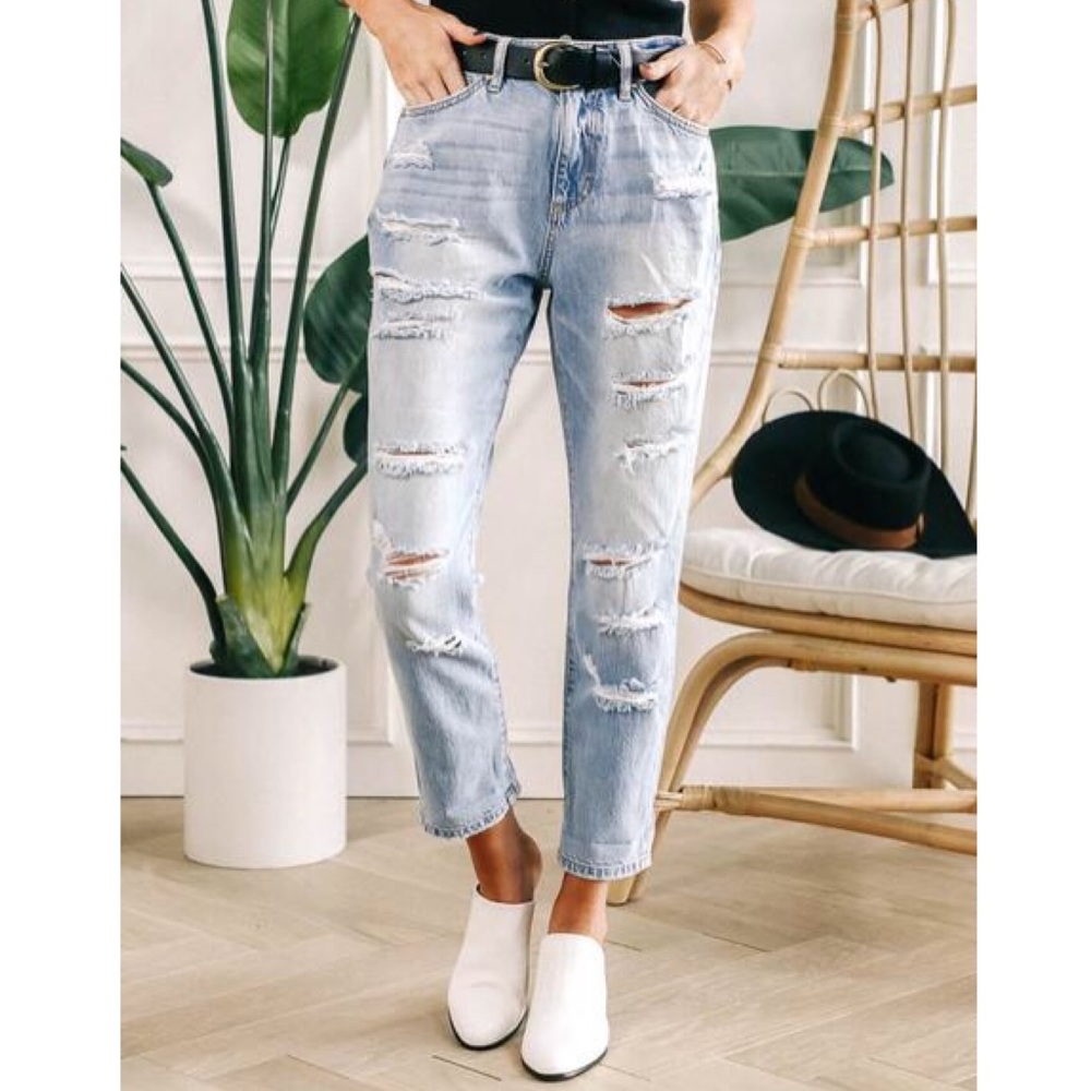 🌟CLEARANCE🌟 Ella High-Rise Boyfriend Jeans